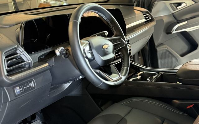 spotless detailed Chevy interior with clean leather and dash